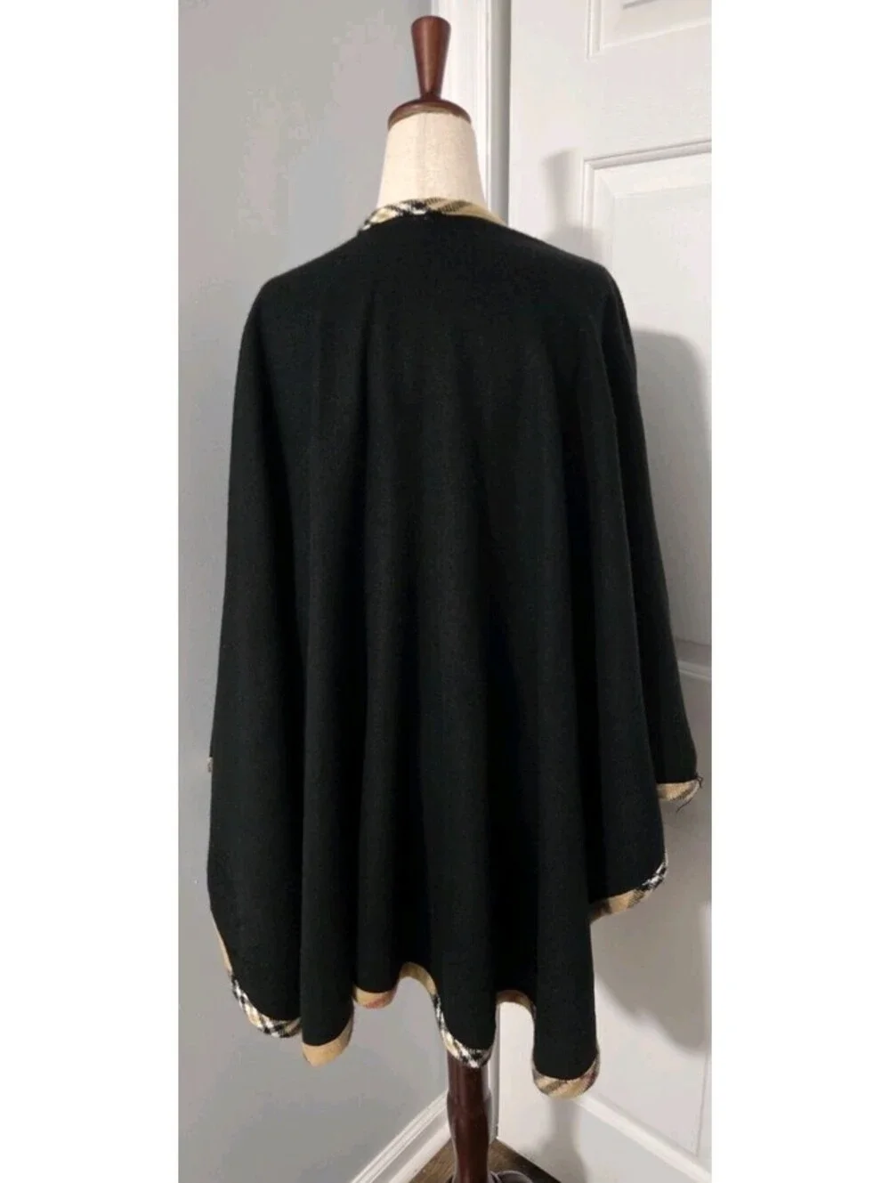 Lord And Taylor One Size Black Plaid Trim Open Front Poncho Cape Wrap